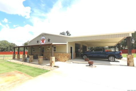 157 Bucks Lane La Vernia TX 78121