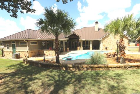 157 Bucks Lane La Vernia TX 78121