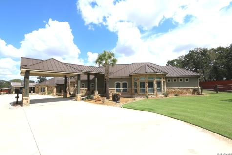 157 Bucks Lane La Vernia TX 78121