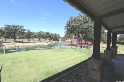 157 Bucks Lane La Vernia TX 78121