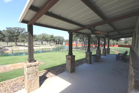 157 Bucks Lane La Vernia TX 78121