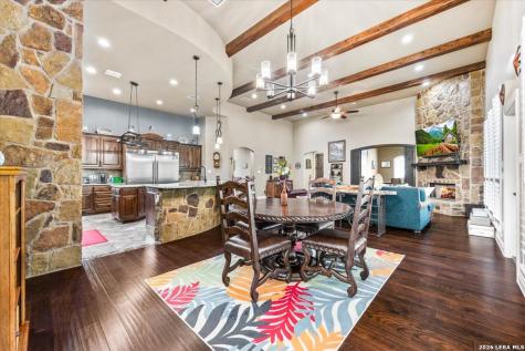 157 Bucks Lane La Vernia TX 78121