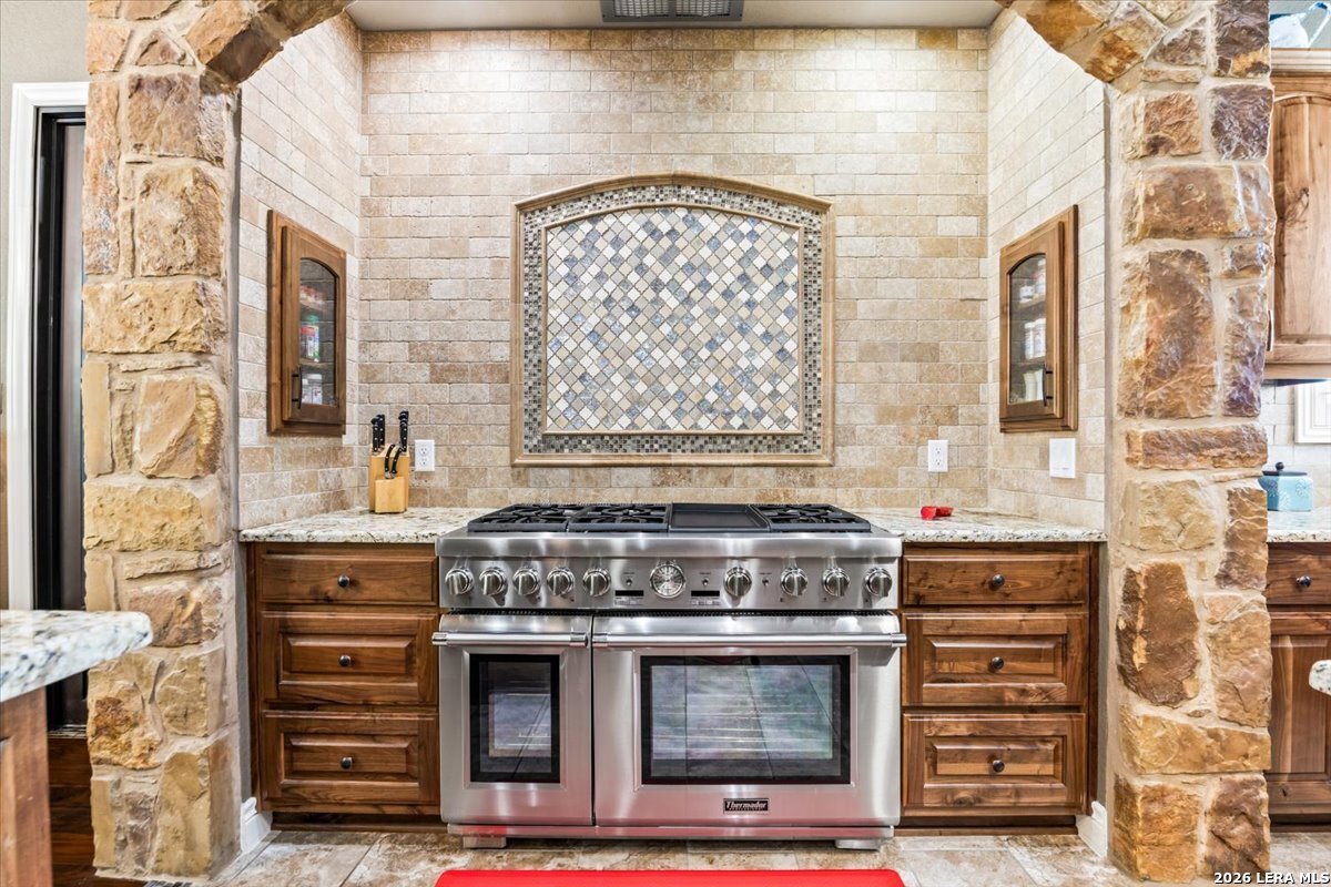 157 Bucks Lane La Vernia TX 78121