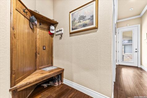 157 Bucks Lane La Vernia TX 78121