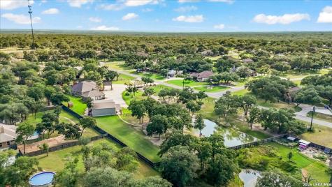 157 Bucks Lane La Vernia TX 78121