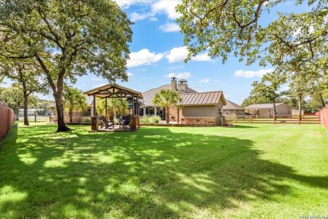 157 Bucks Lane La Vernia TX 78121