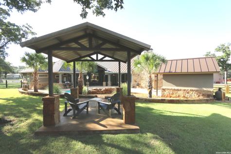 157 Bucks Lane La Vernia TX 78121