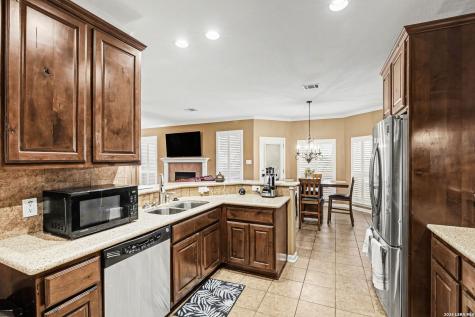 218 Enchanted Hill San Antonio TX 78260