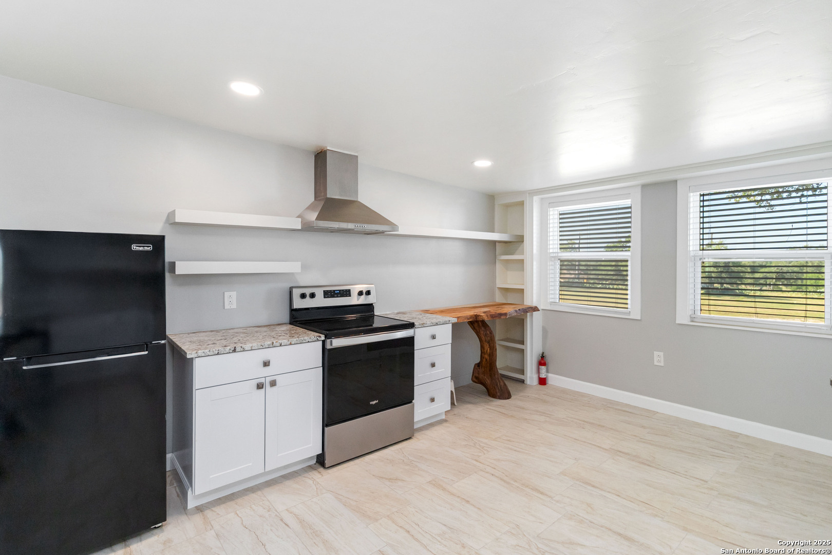 30951 Blanco Bulverde TX 78163