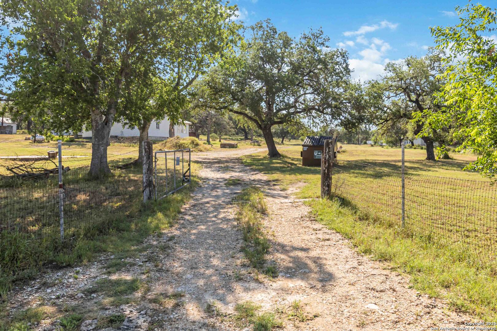 30951 Blanco Bulverde TX 78163