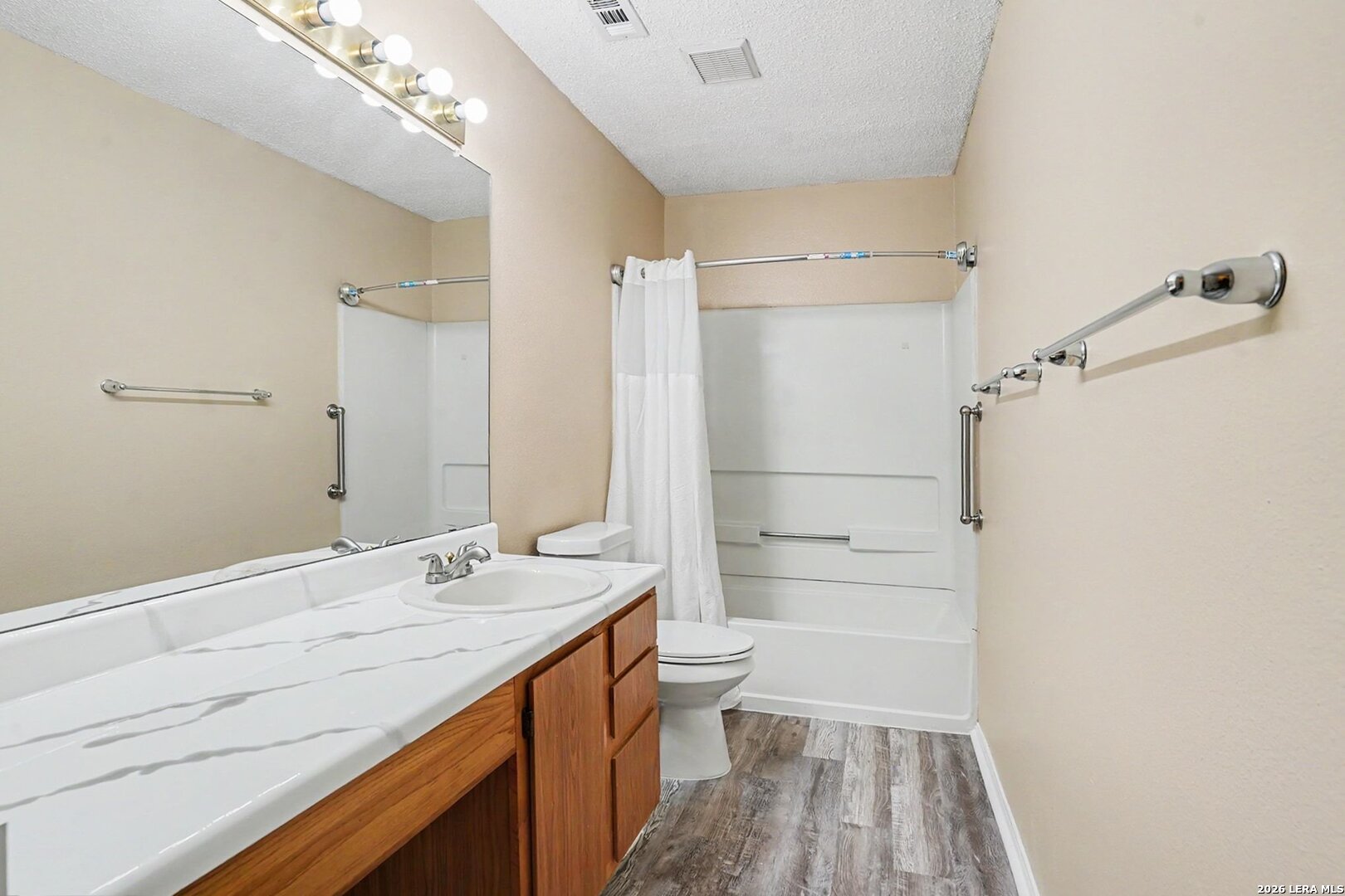 7911 Oval Meadows San Antonio TX 78244