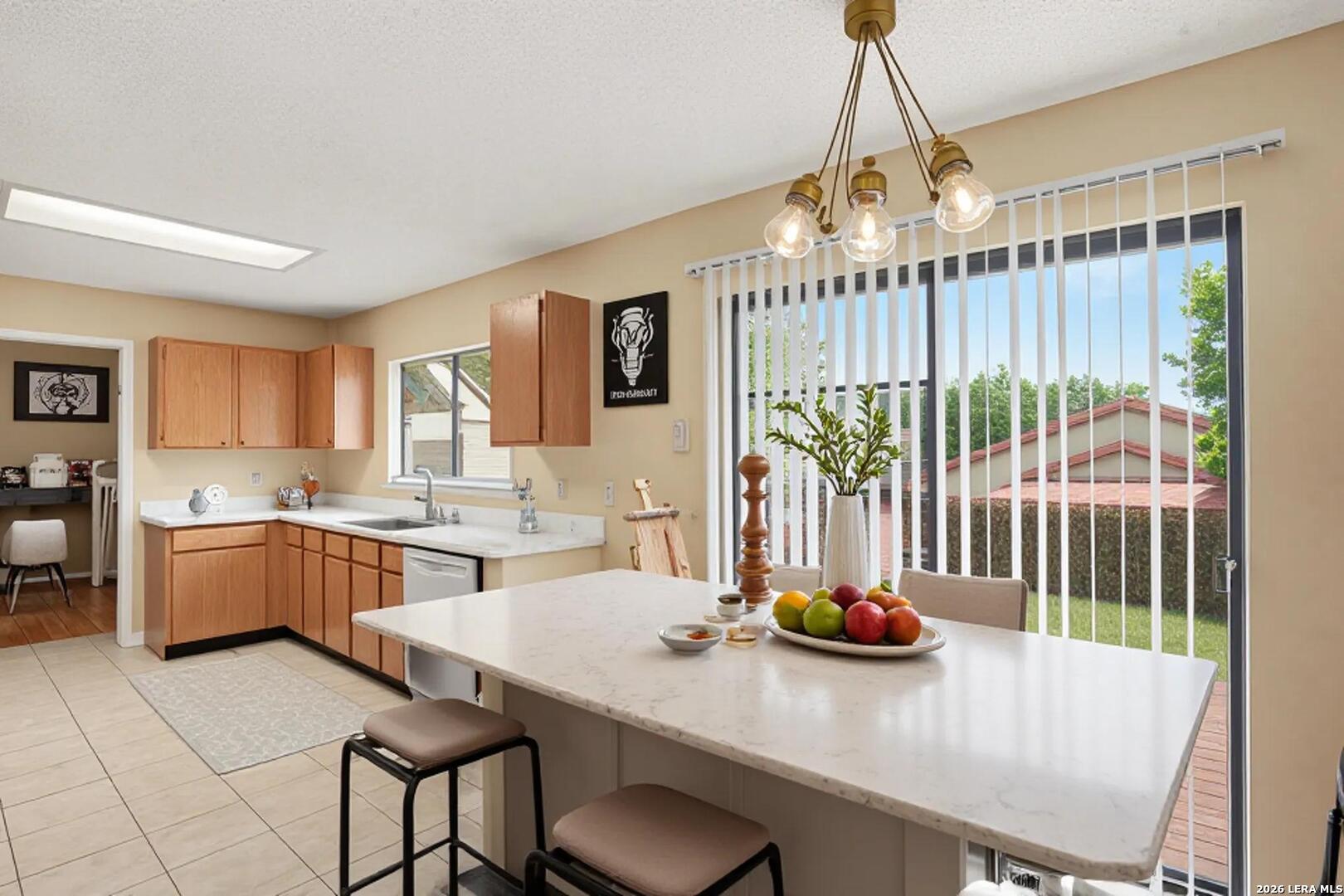 7911 Oval Meadows San Antonio TX 78244