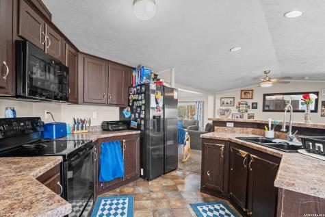 248 Pr 4381 Harwood TX 78632