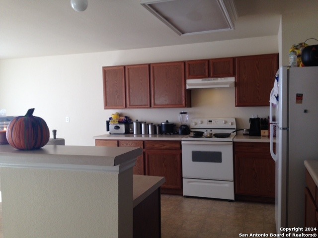 2 Bedford Bay San Antonio TX 78239