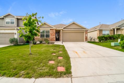 5935 Bridle Bend San Antonio TX 78218
