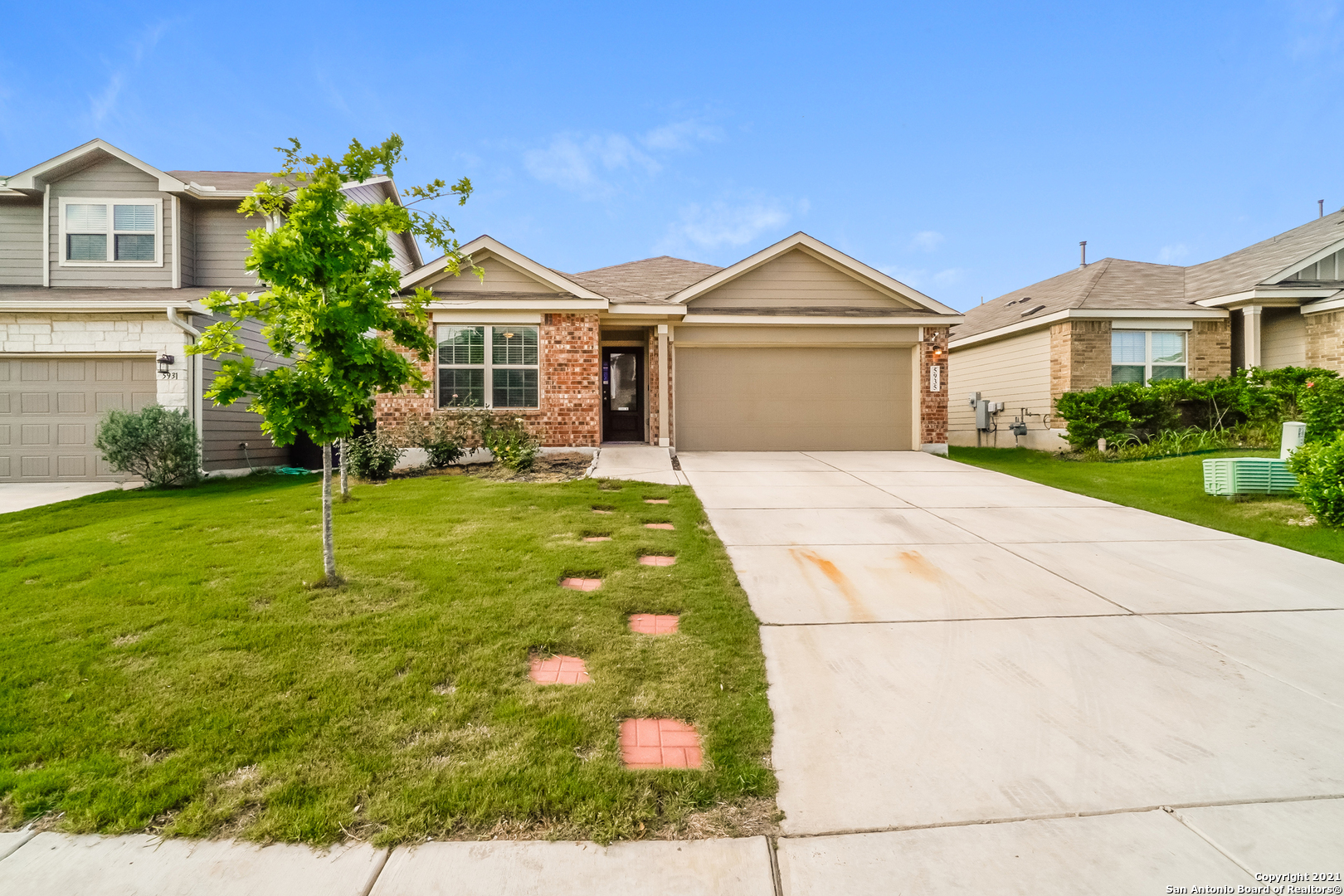 5935 Bridle Bend San Antonio TX 78218
