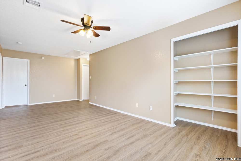 10431 Manor Creek San Antonio TX 78245