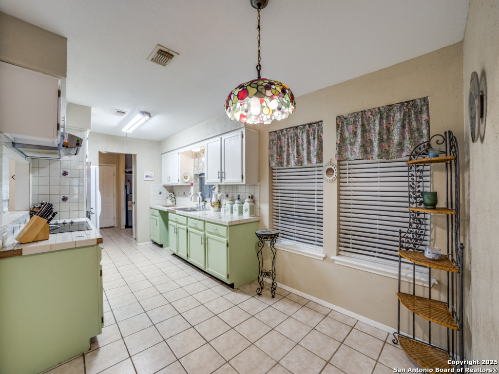 341 Oriente Pleasanton TX 78064