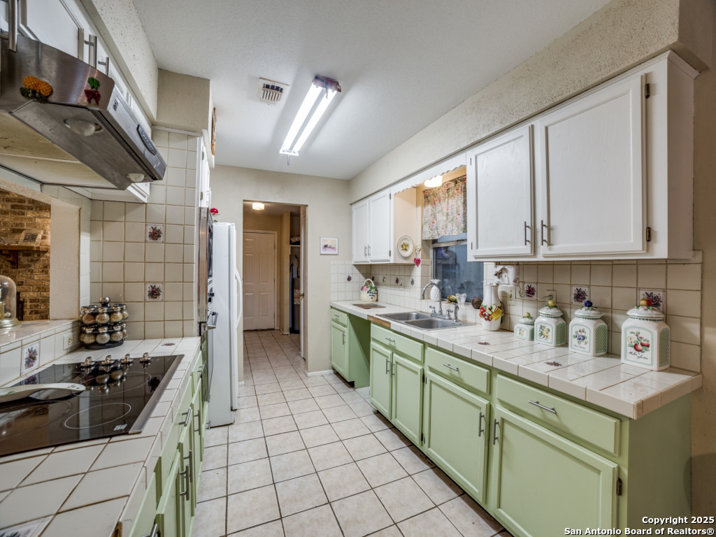 341 Oriente Pleasanton TX 78064