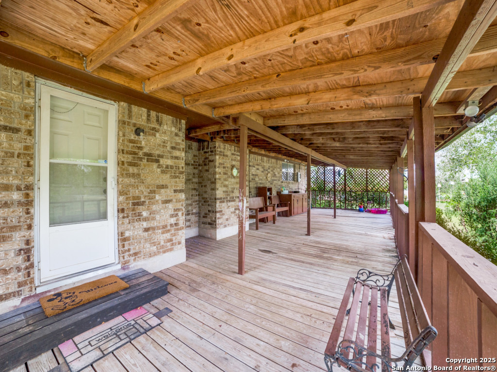 341 Oriente Pleasanton TX 78064