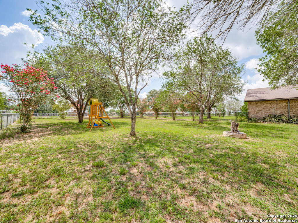 341 Oriente Pleasanton TX 78064