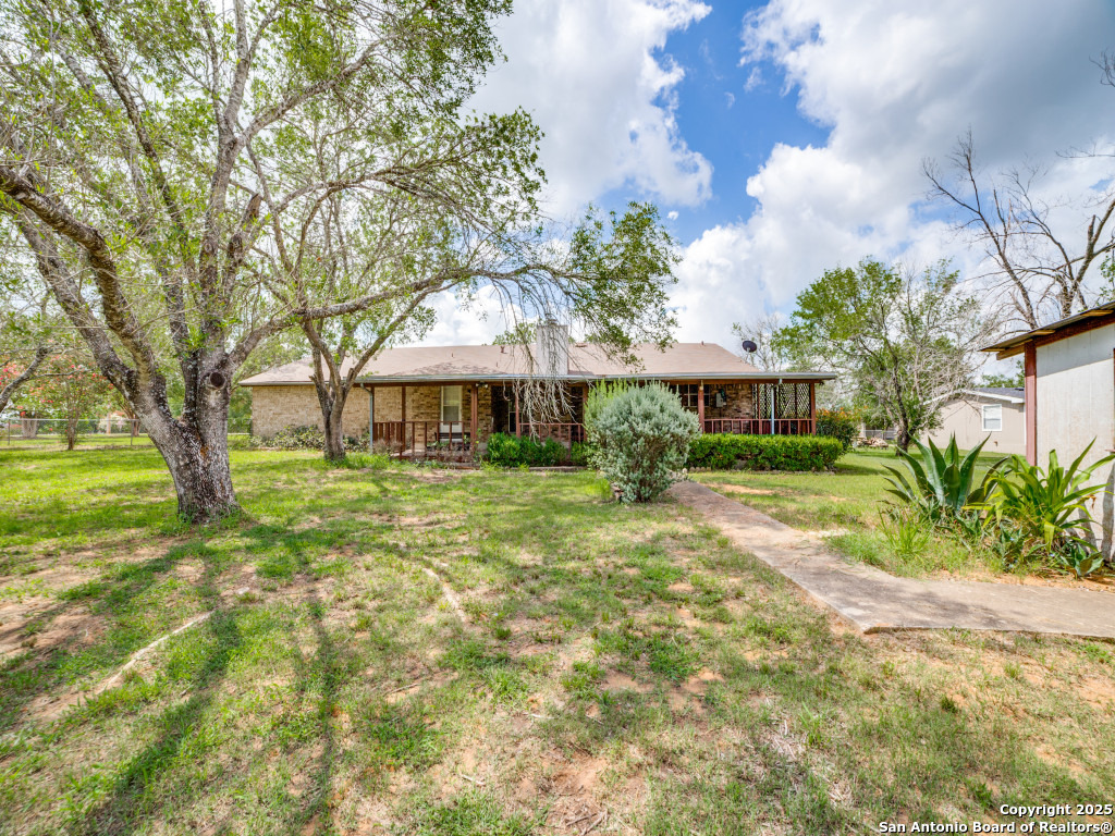 341 Oriente Pleasanton TX 78064