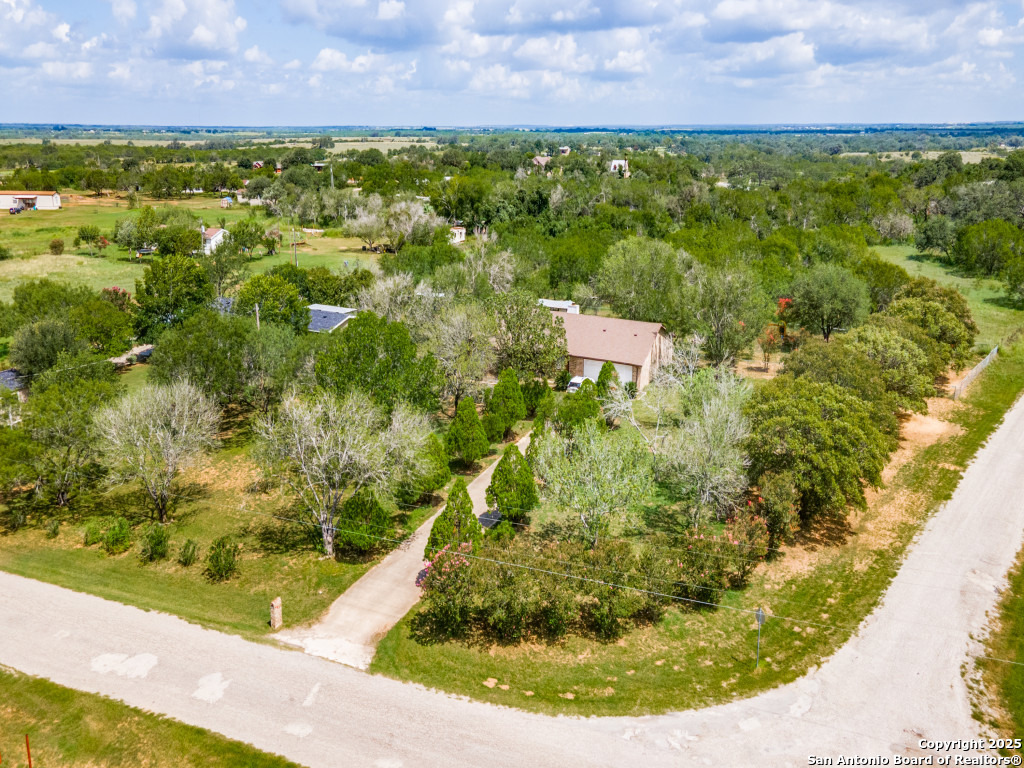 341 Oriente Pleasanton TX 78064