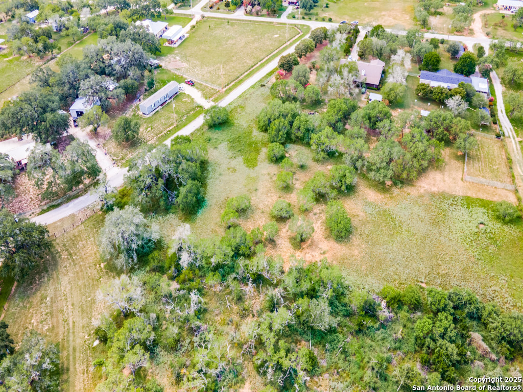 341 Oriente Pleasanton TX 78064