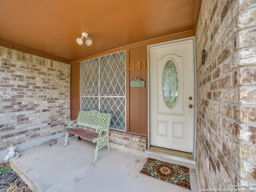 341 Oriente Pleasanton TX 78064