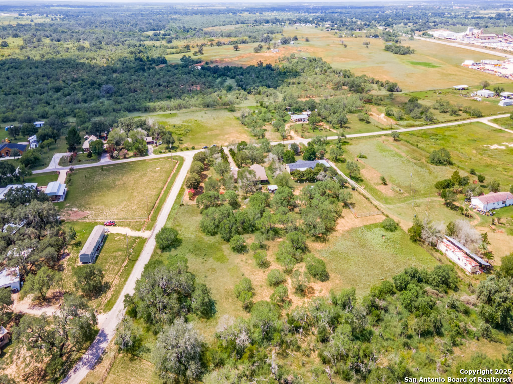 341 Oriente Pleasanton TX 78064