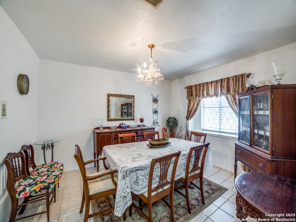 341 Oriente Pleasanton TX 78064
