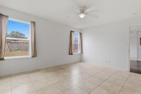8434 Trumpet Circle Converse TX 78109