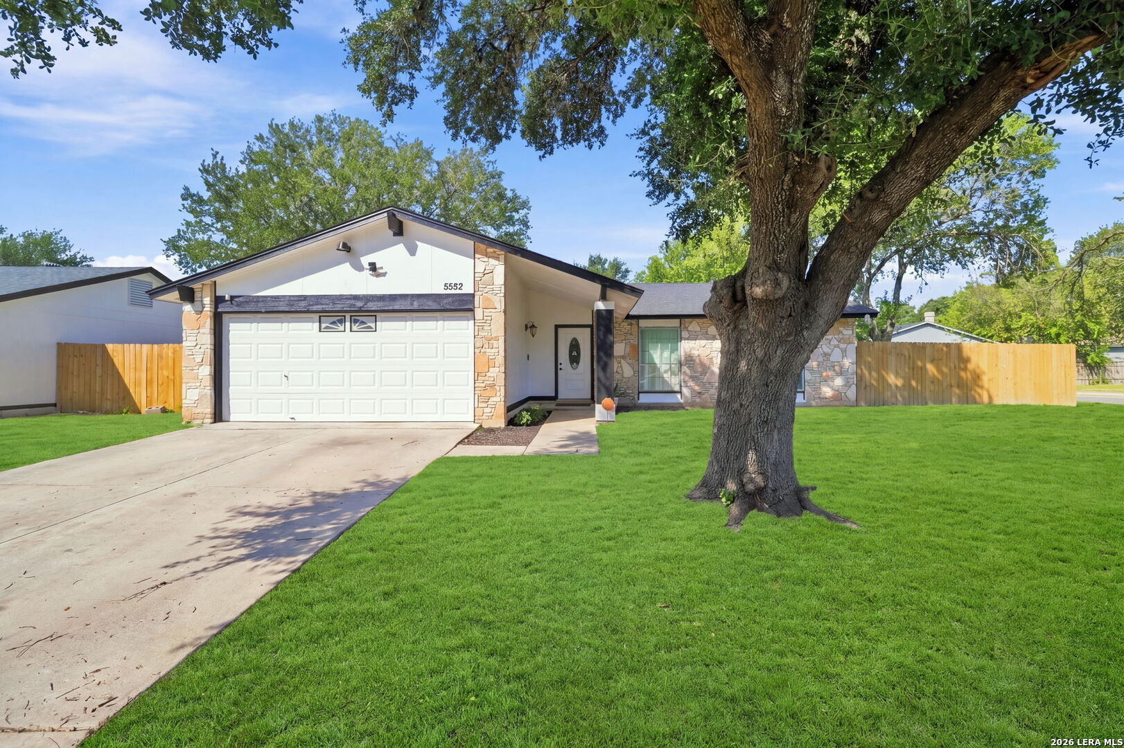 8242 Meadow Swan Street San Antonio TX 78251