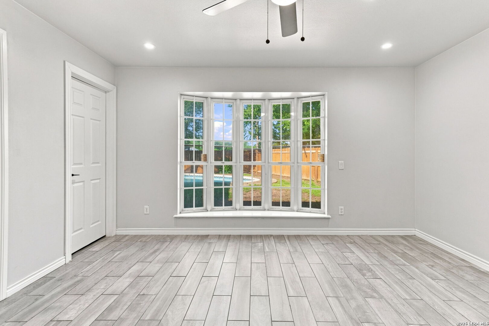 8242 Meadow Swan Street San Antonio TX 78251