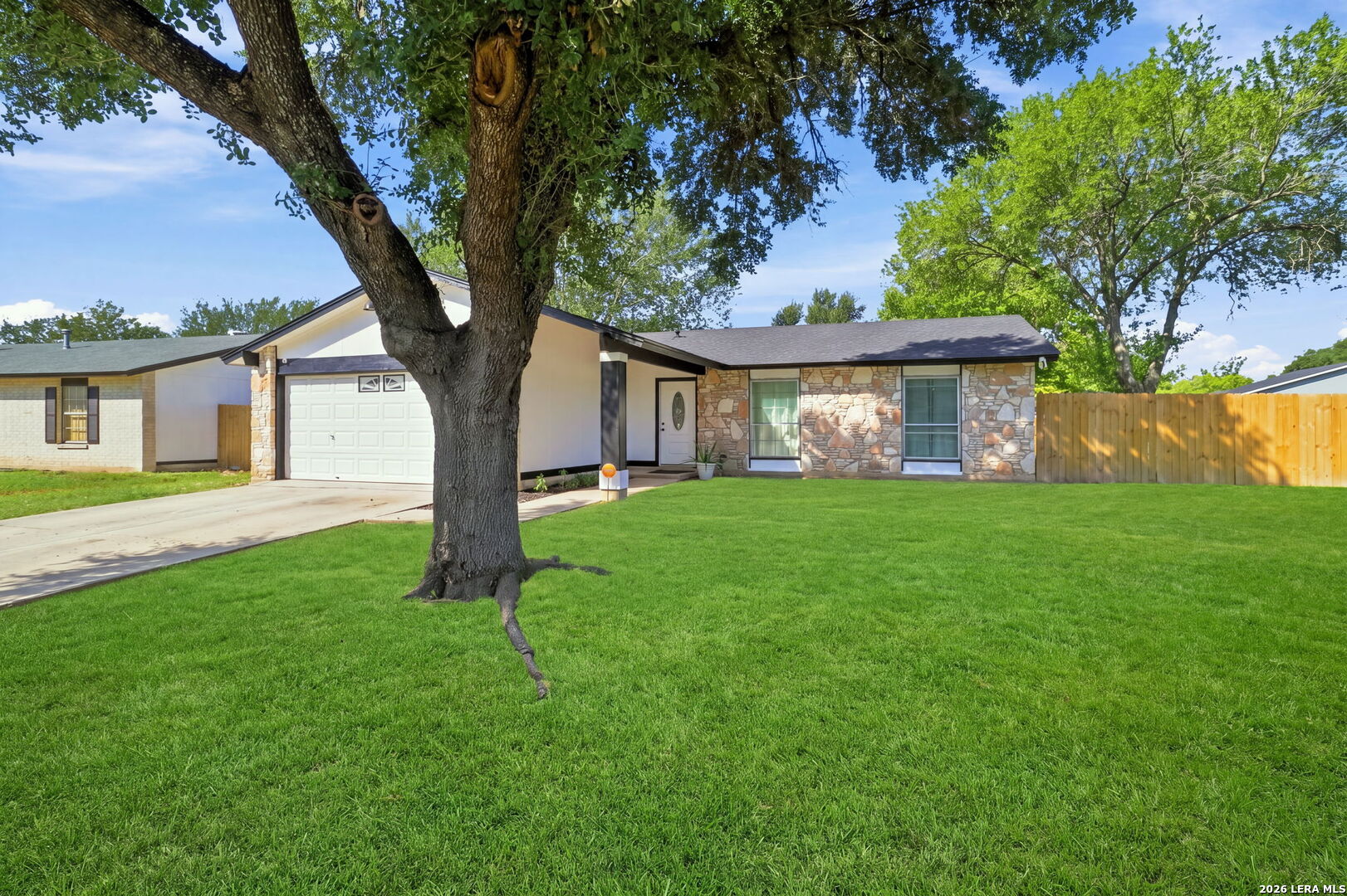 8242 Meadow Swan Street San Antonio TX 78251