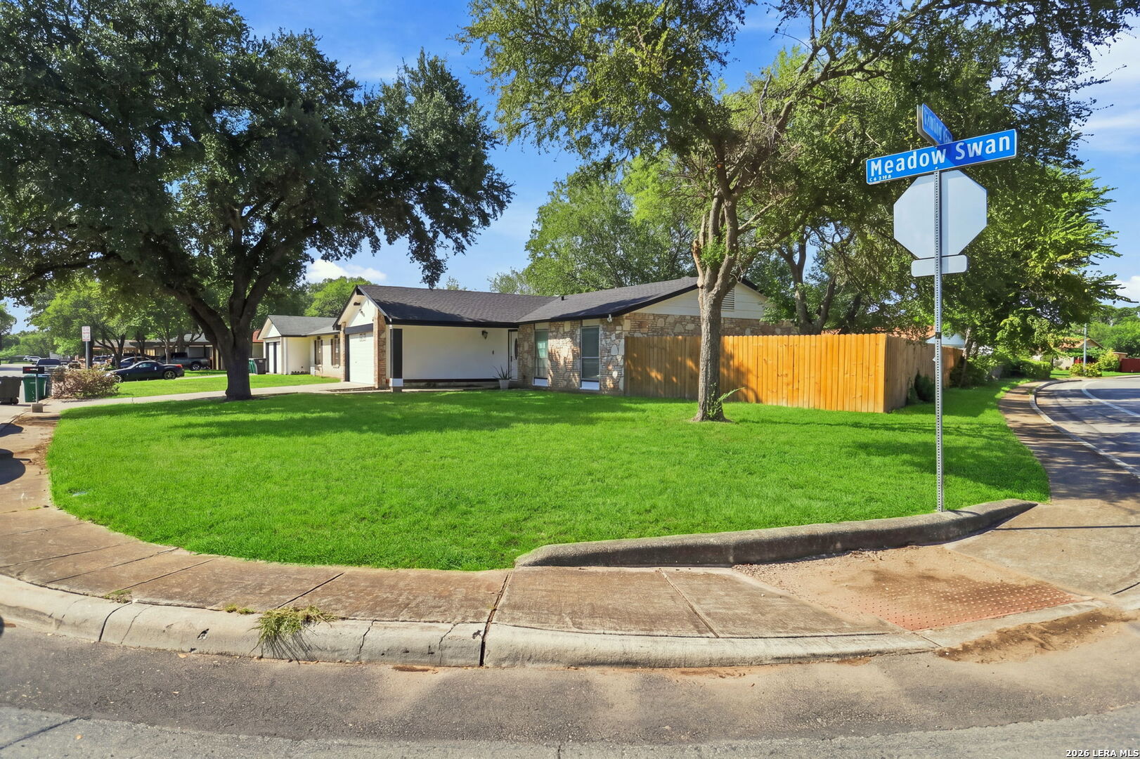 8242 Meadow Swan Street San Antonio TX 78251