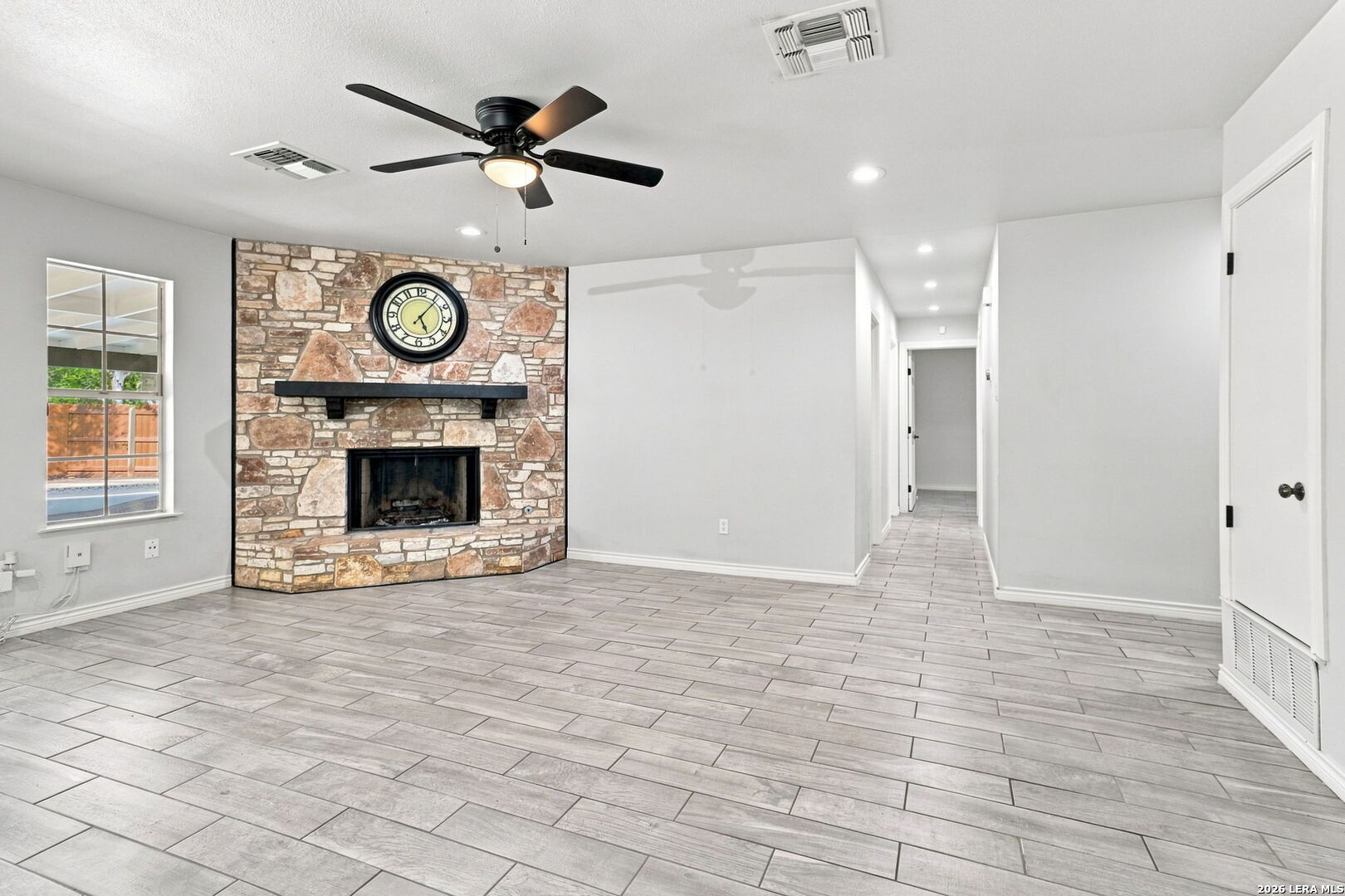 8242 Meadow Swan Street San Antonio TX 78251
