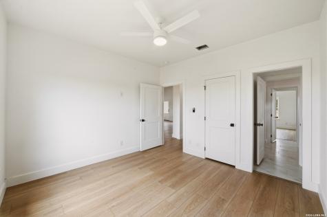617 34th Street Hondo TX 78861