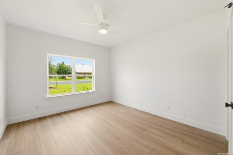 617 34th Street Hondo TX 78861