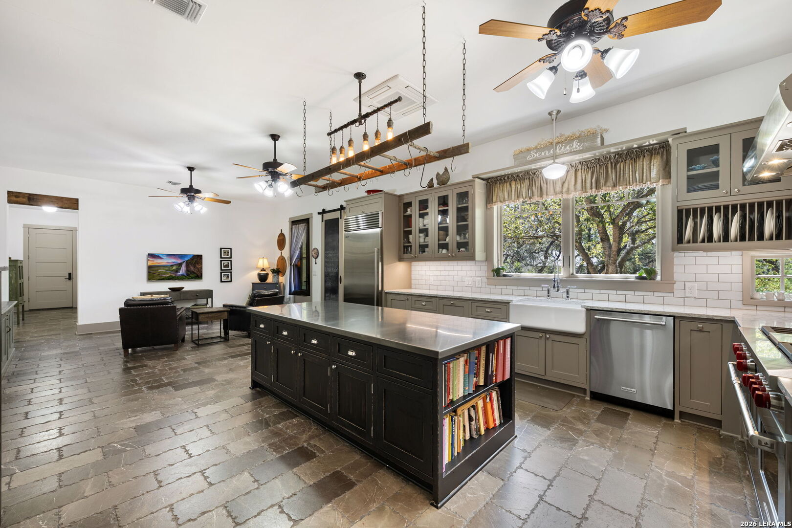 114 Turnberry San Antonio TX 78230