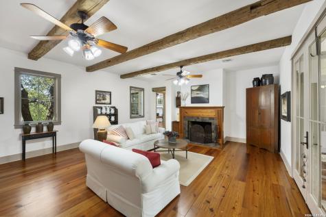 114 Turnberry San Antonio TX 78230