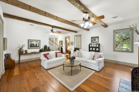 114 Turnberry San Antonio TX 78230