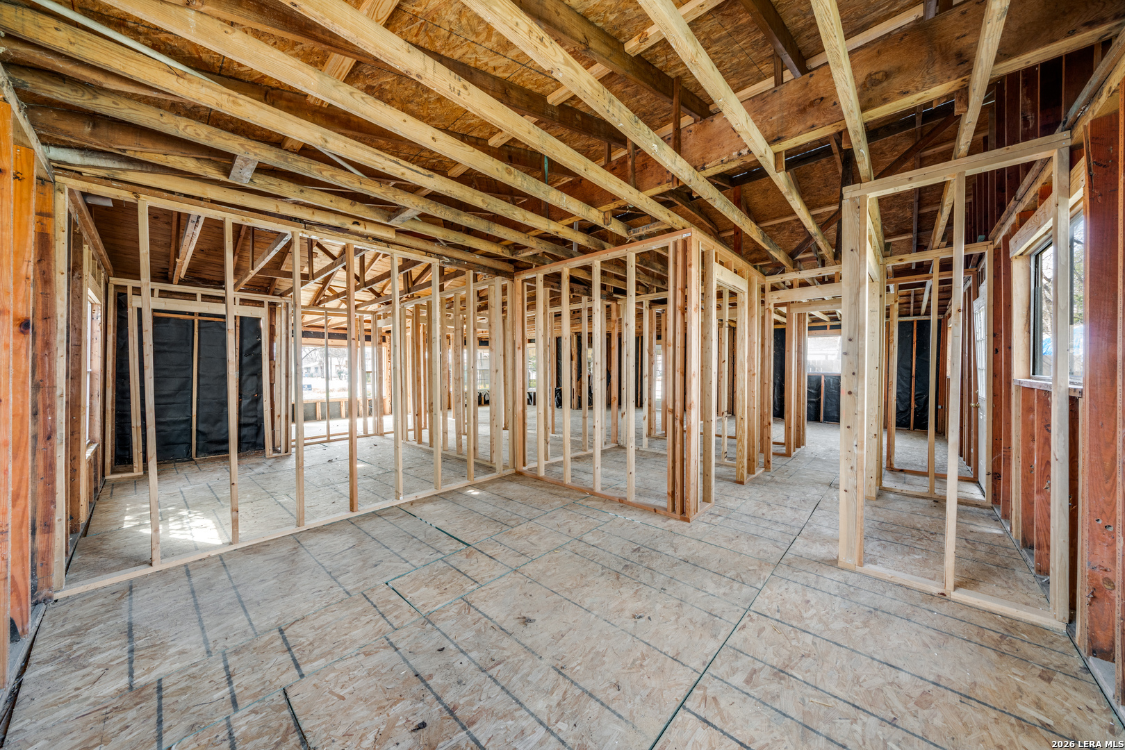 630 E Ireland Seguin TX 78155
