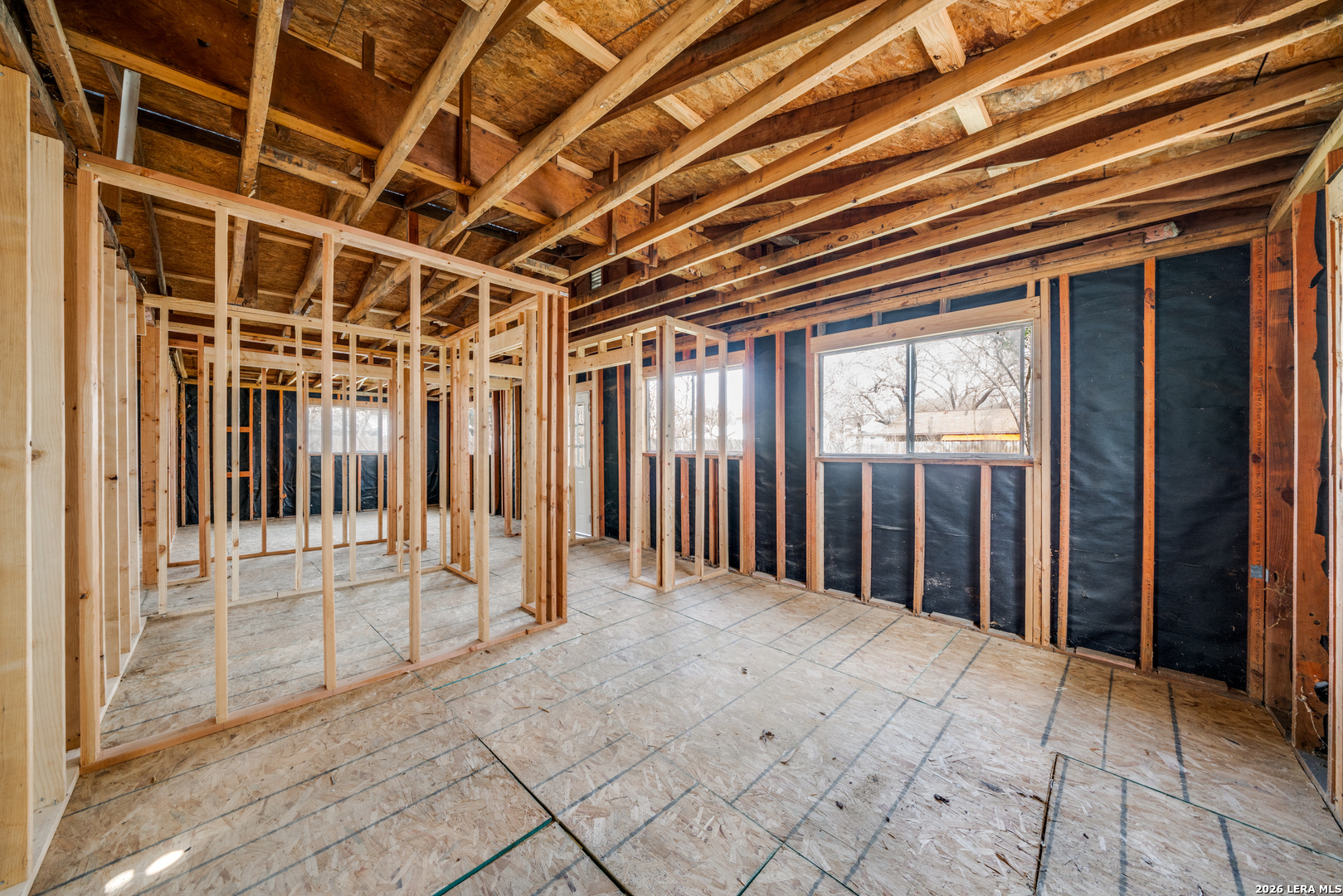 630 E Ireland Seguin TX 78155