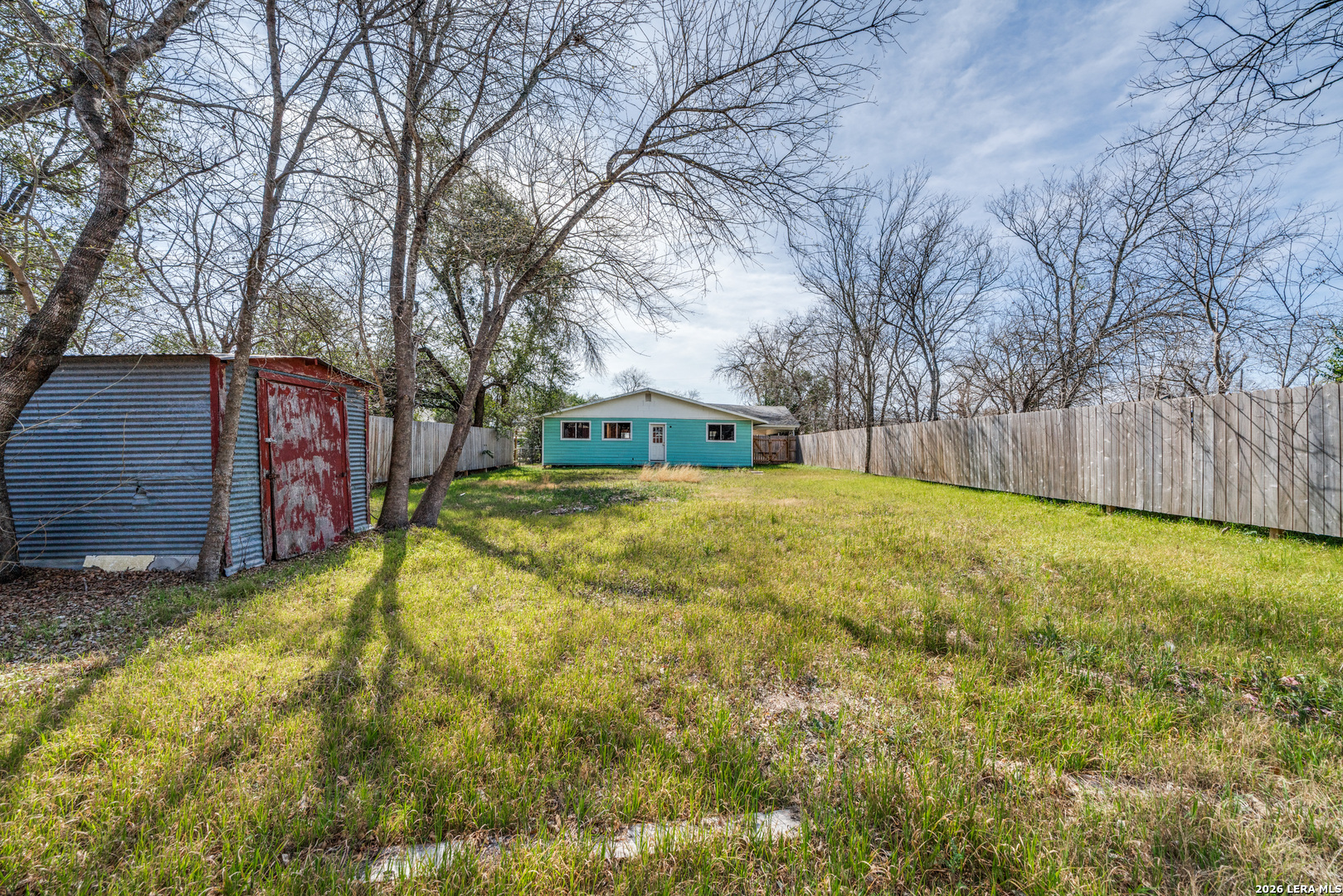 630 E Ireland Seguin TX 78155