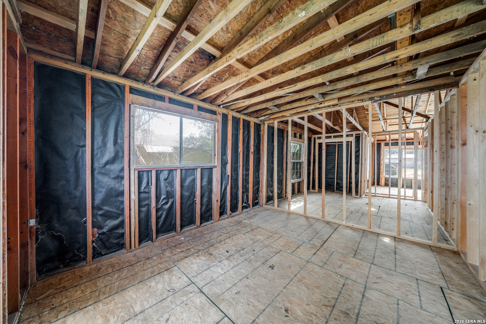 630 E Ireland Seguin TX 78155