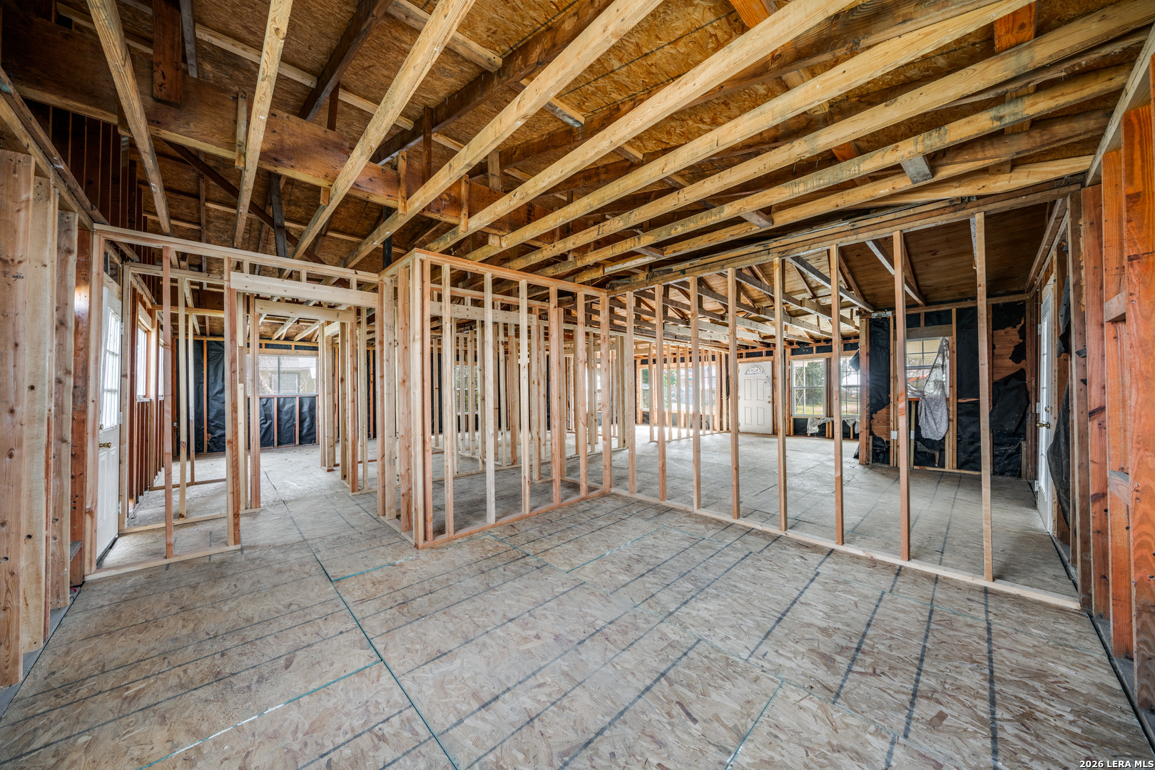 630 E Ireland Seguin TX 78155
