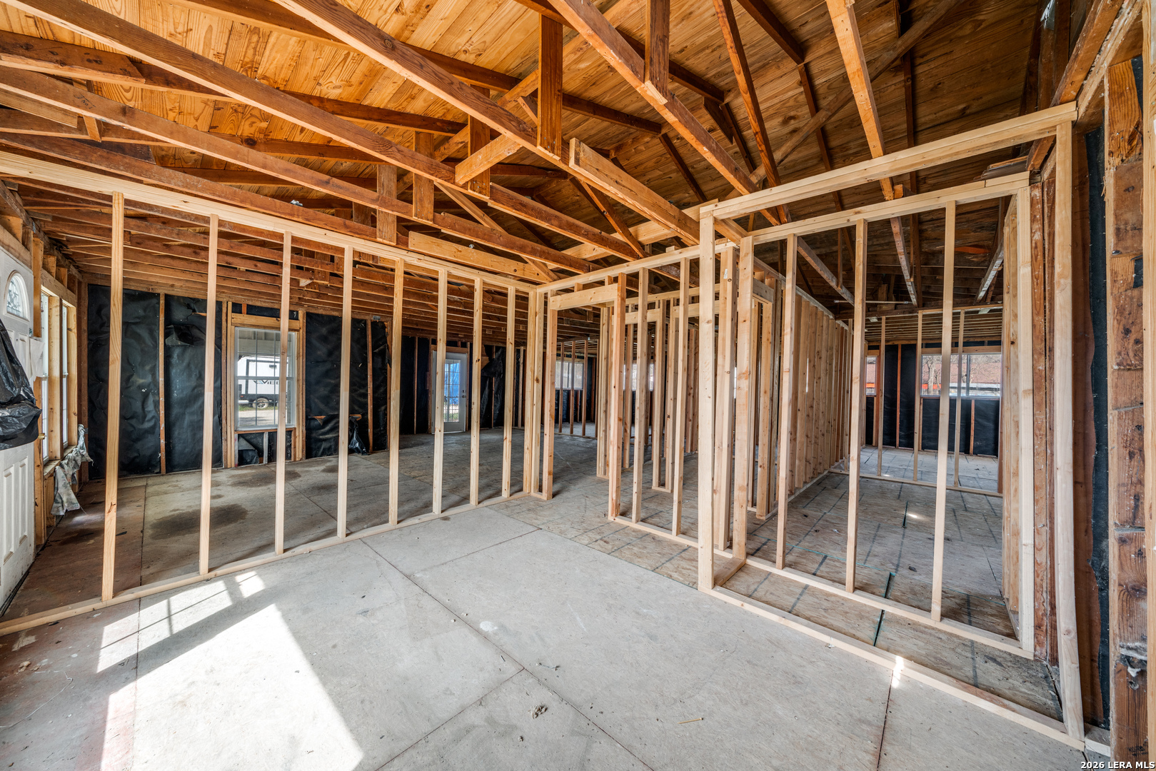 630 E Ireland Seguin TX 78155