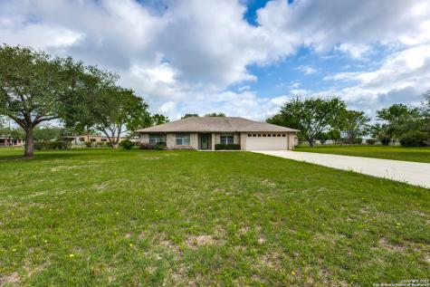 118 Victorian Circle Marion TX 78124