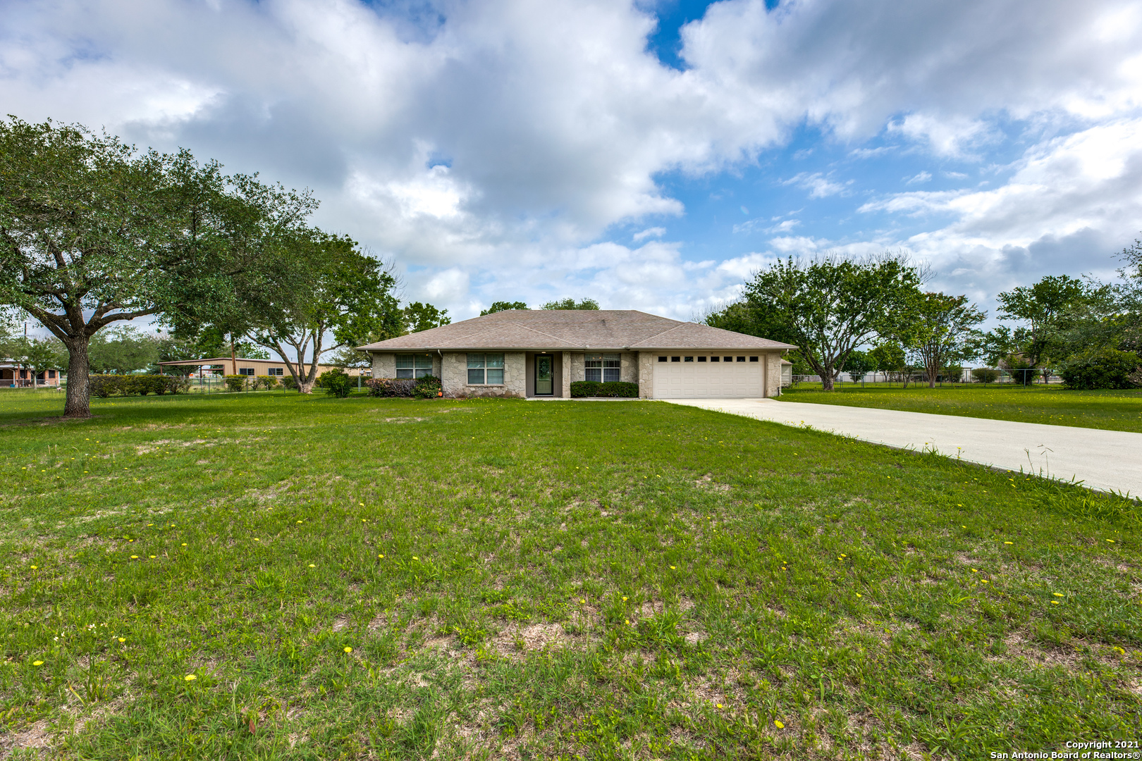 118 Victorian Circle Marion TX 78124